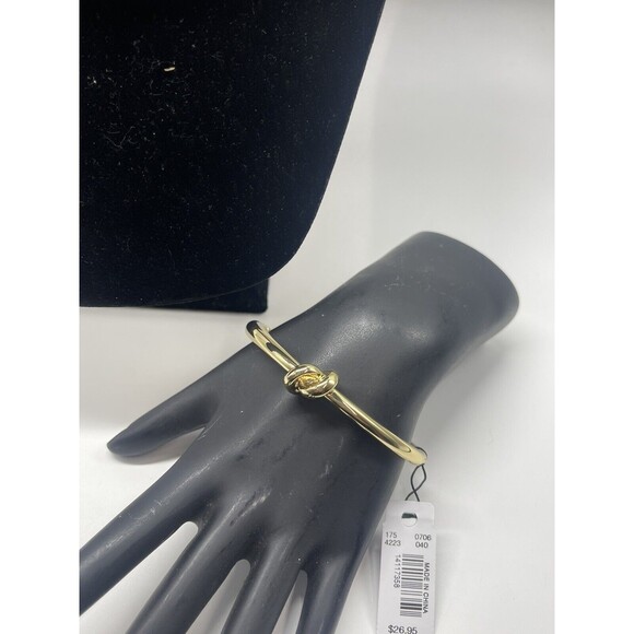 The Limited Gold Tone Knot Carved Necklace With Matching Bracelet New - Picture 3 of 7